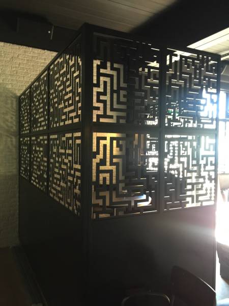 Cloison intérieur découpe laser Restaurant LIMONET Rhône alpes