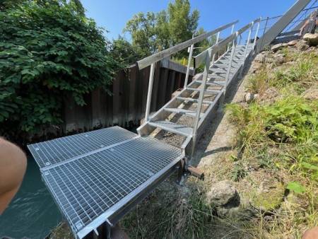 escalier technique aluminium marche caillebotis