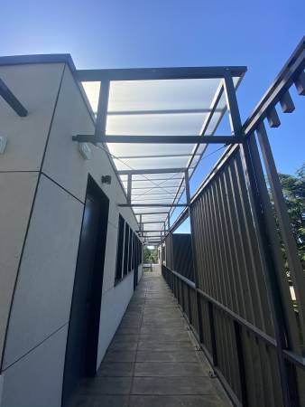 Fabrication et mise en place d’ouvrages métalliques intégrant deux escaliers et leur garde-corps au Collège Sacré Cœur à Ecully, proche de Lyon