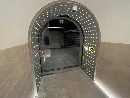 Notre zone d'activité pour ce service Fabrication et pose de châssis coupe-feu en acier pour bâtiments industriels et commerciaux nécessitant une résistance optimale aux flammes