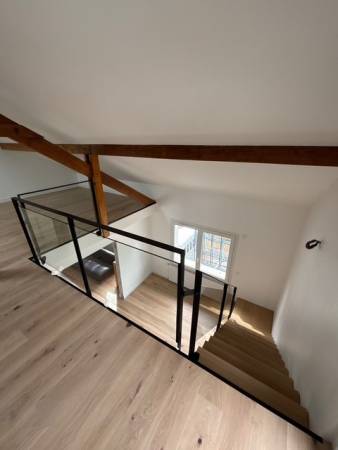 Escalier bois, métal Caluire et cuire Rhône alpes Thermolaqué quart tournant