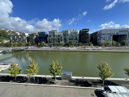 Protection et abris Inox Lyon Confluence Rhône-Alpes