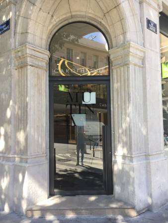 Notre zone d'activité pour ce service Métallerie pour création de portail à double vantaux en acier avec portillon motorisé et finitions sur mesure résistantes aux intempéries