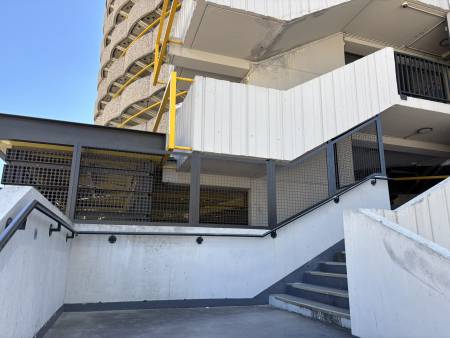 Vue extérieur 2 Cloison Métallique Grillagée