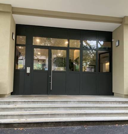 Notre zone d'activité pour ce service Devis pour création et pose de portail tôlé avec découpe laser et motifs personnalisés selon les besoins spécifiques des clients