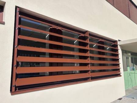 Brises soleil collège Boris Vian proche de Lyon