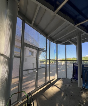 Vue intérieur 2 local stockage à la piscine du Rhône Lyon